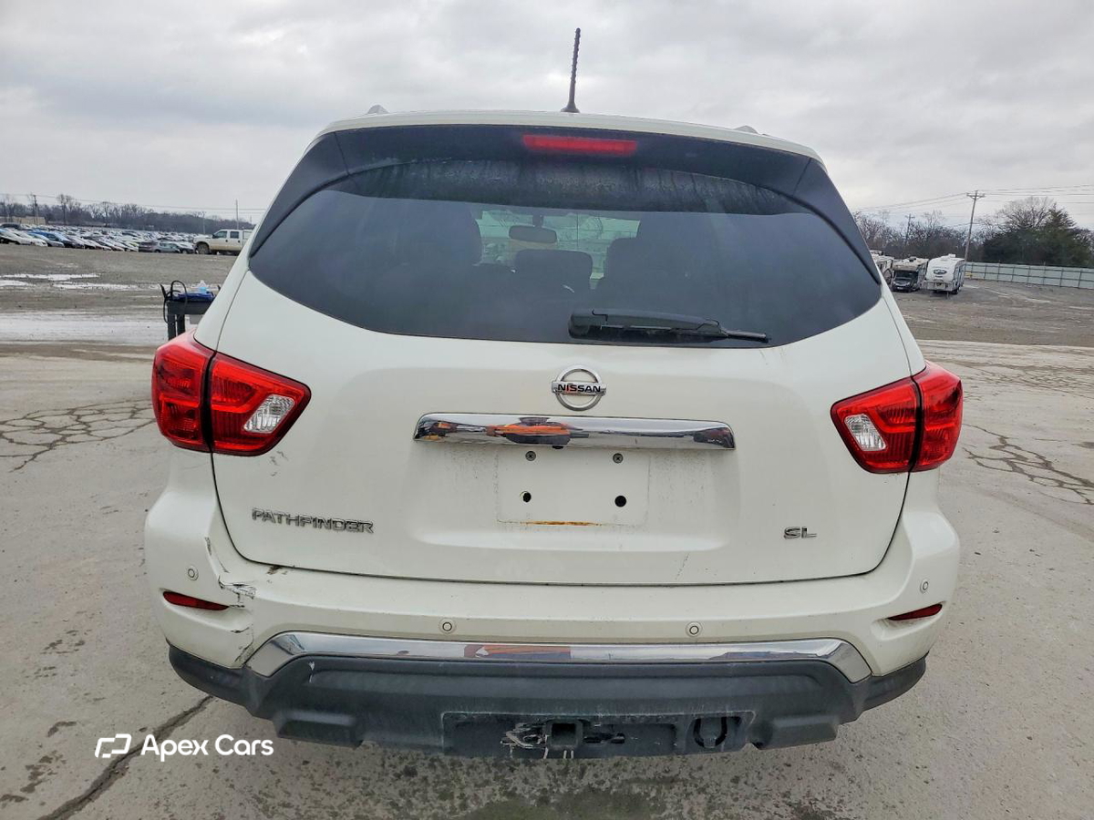 Nissan Pathfinder 2018