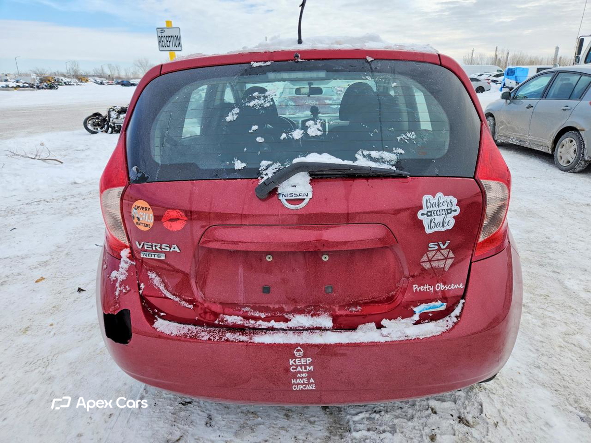 Nissan Versa 2015
