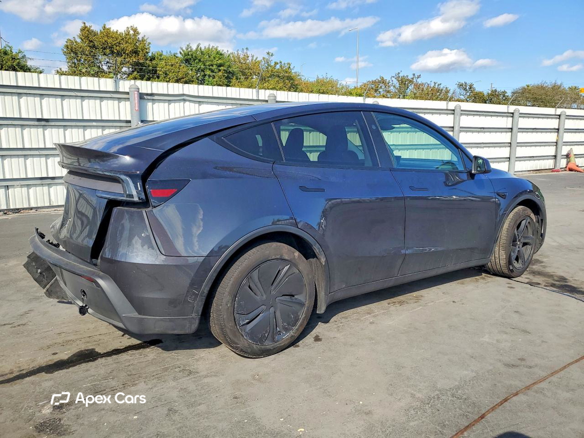 Tesla Model Y 2026