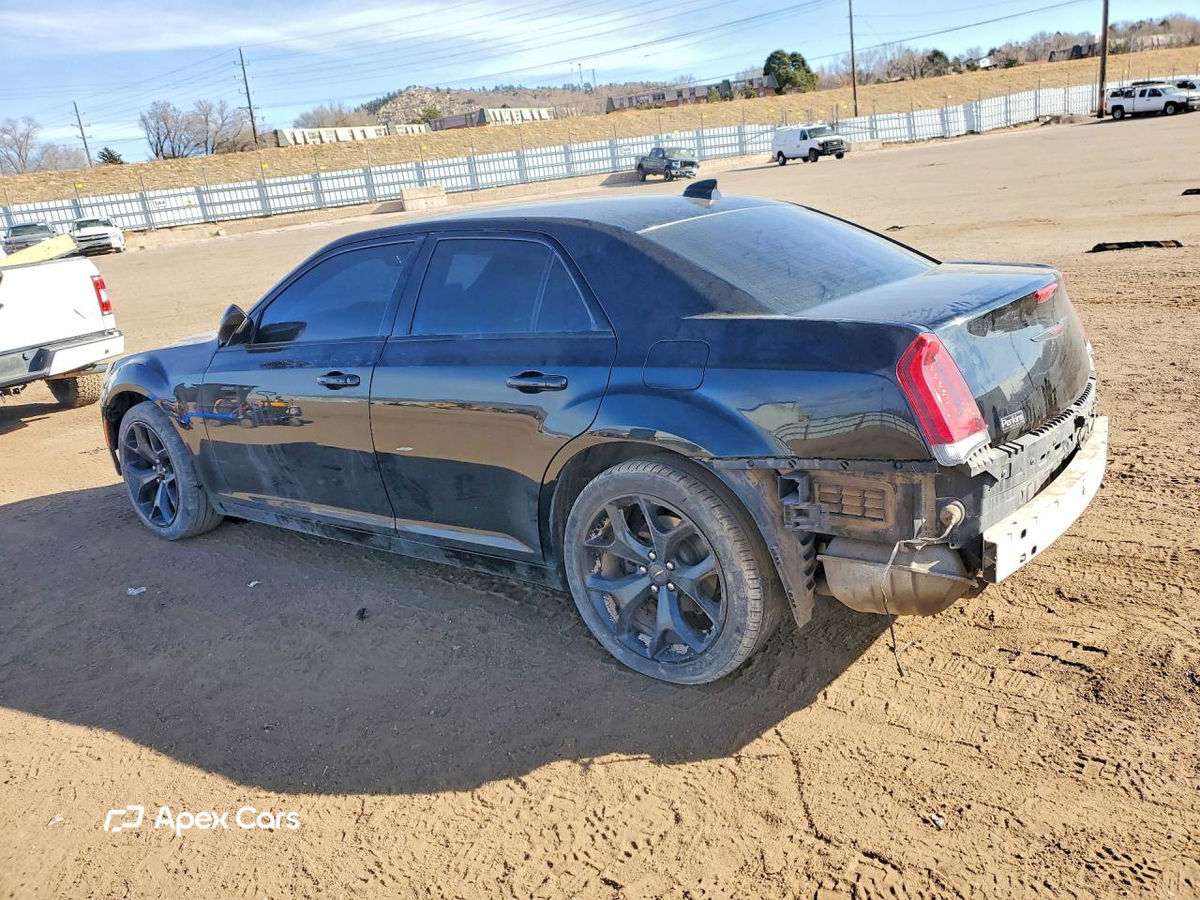 Chrysler 300 2021