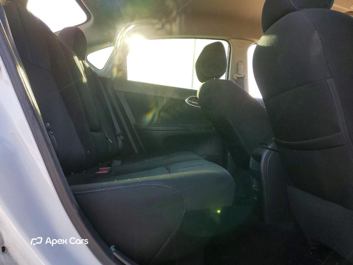Nissan Sentra 2018