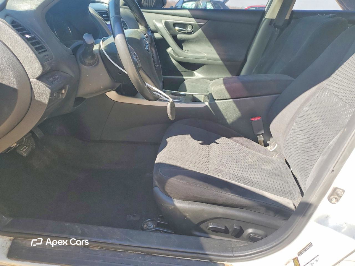 Nissan Altima 2015