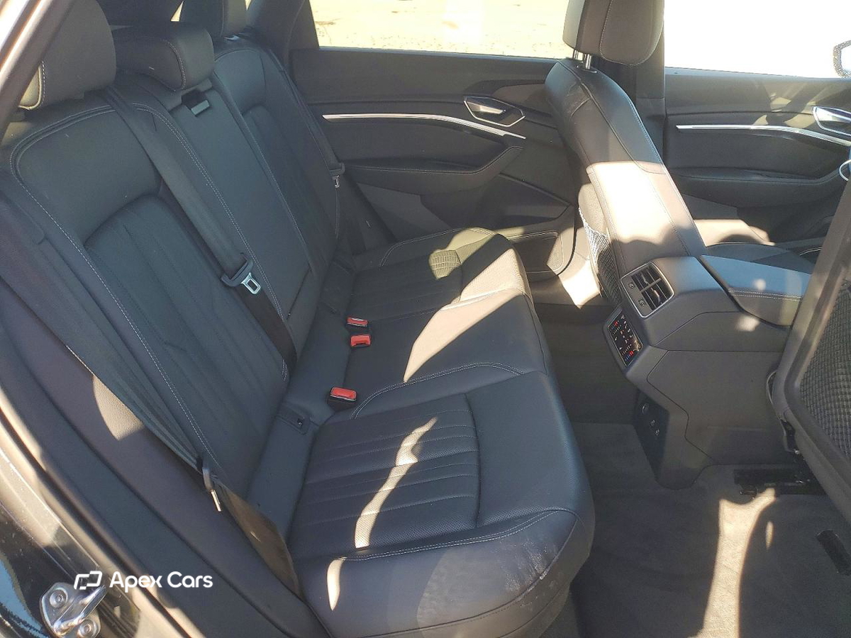 Audi e-tron 2022