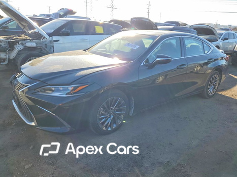 Lexus ES 2025 - Image 1 of 12