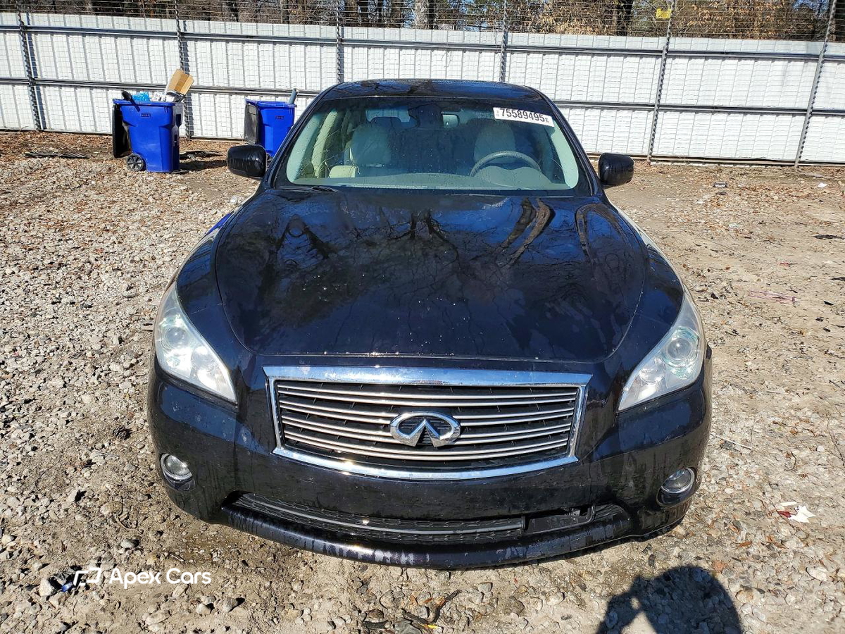 Infiniti M 2012