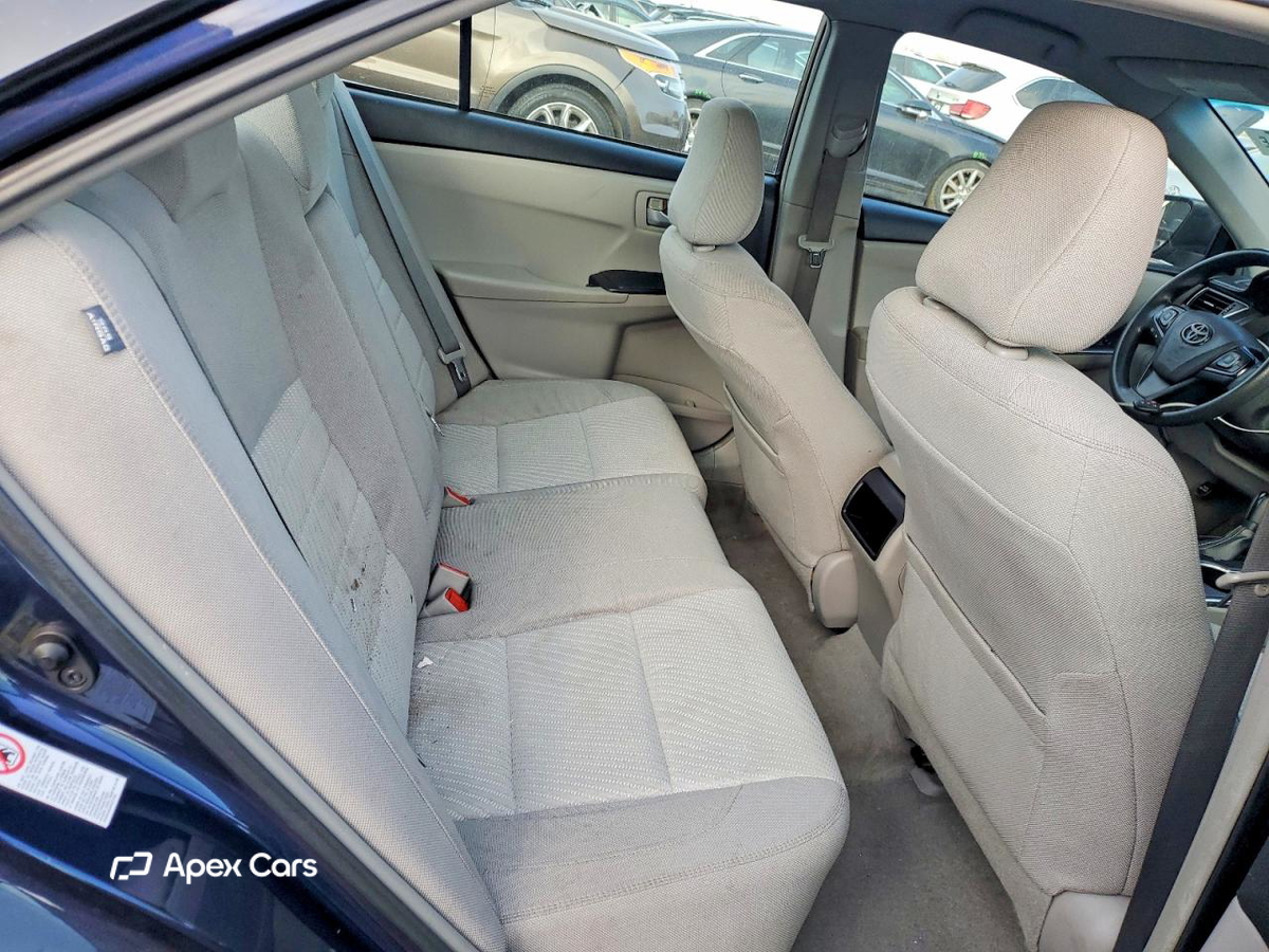 Toyota Camry 2015