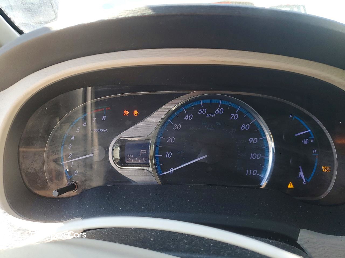 Toyota Sienna 2011