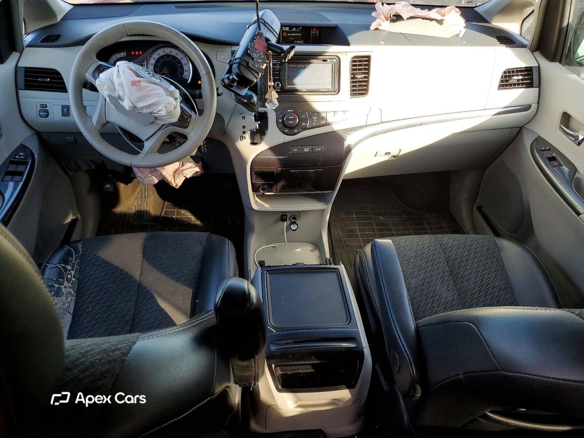 Toyota Sienna 2013