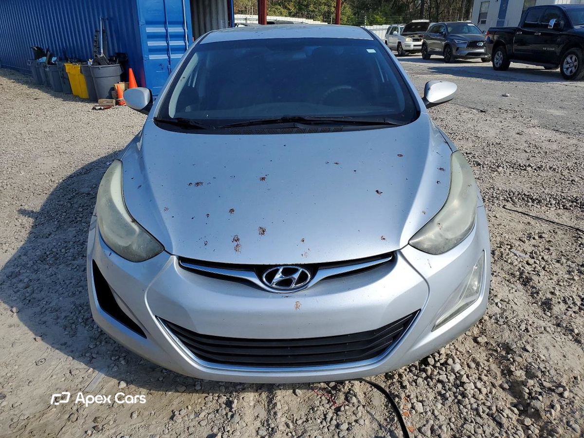 Hyundai Elantra 2016
