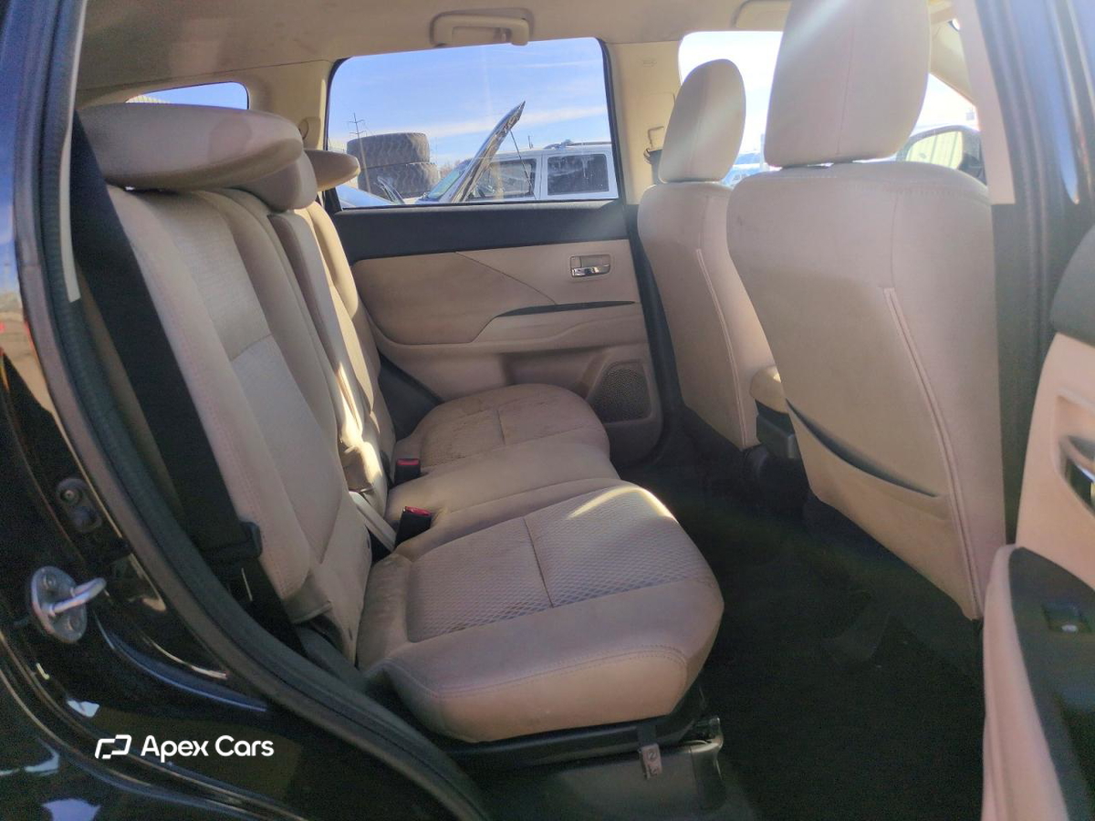 Mitsubishi Outlander 2016