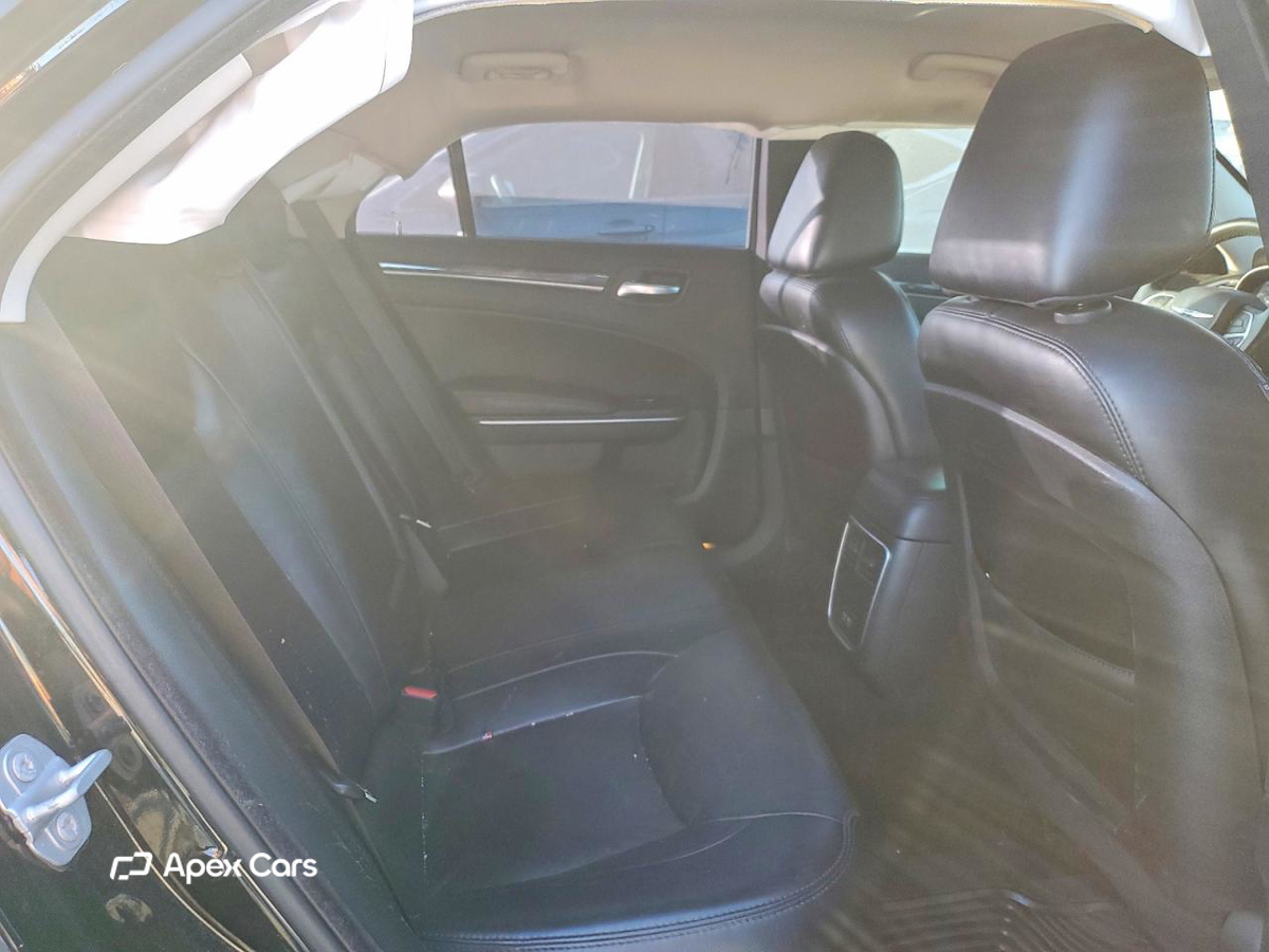 Chrysler 300 2019