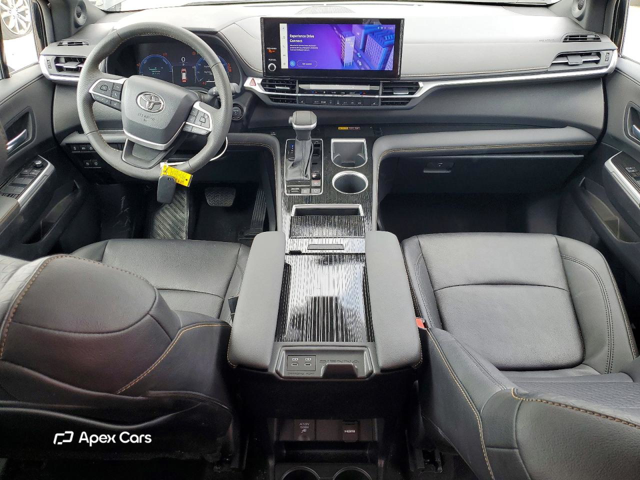 Toyota Sienna 2025