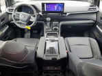Toyota Sienna 2025