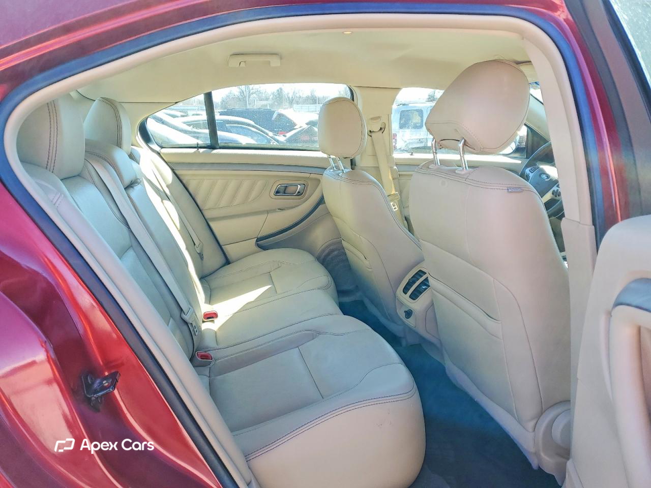 Ford Taurus 2015