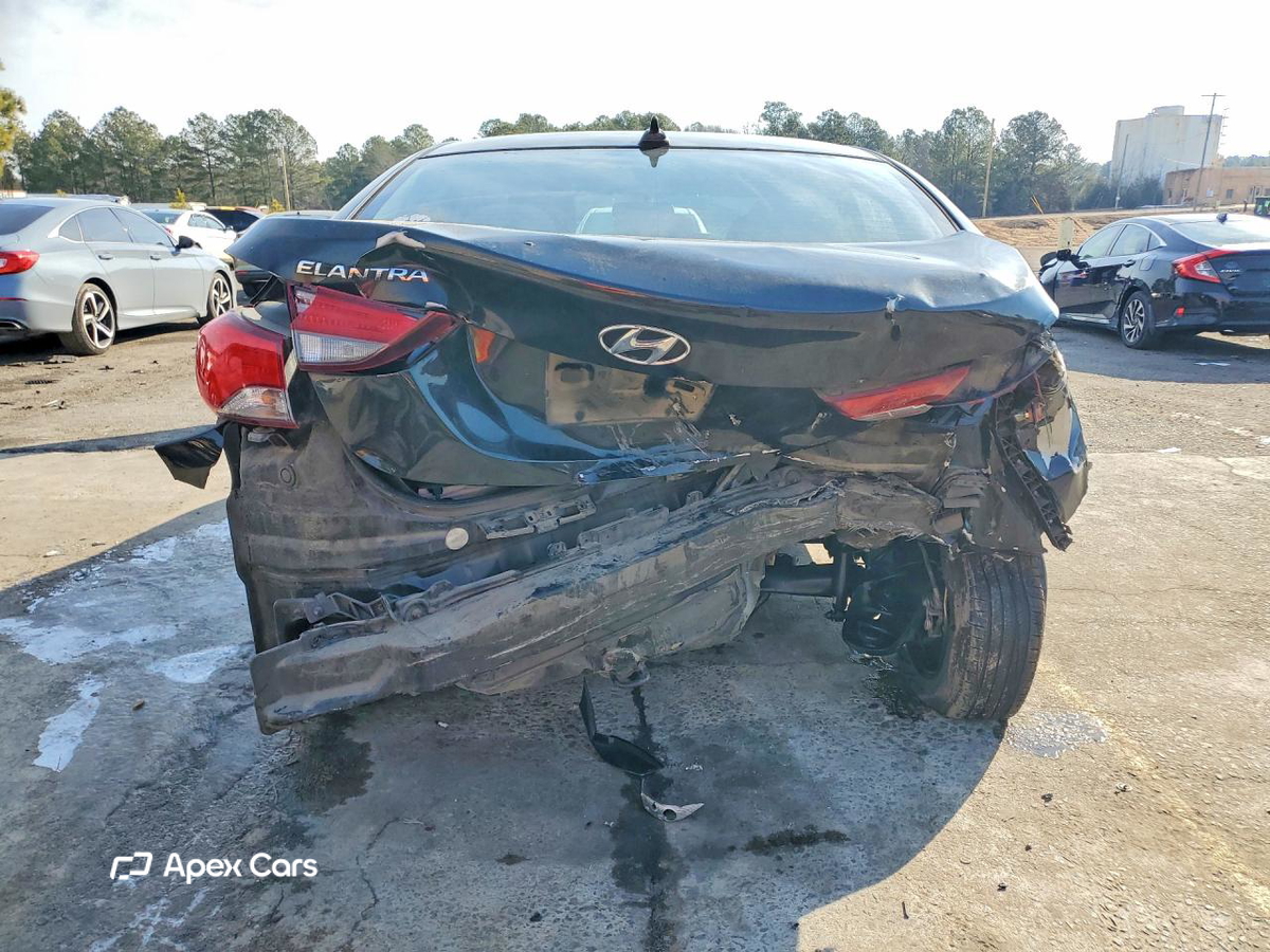 Hyundai Elantra 2016