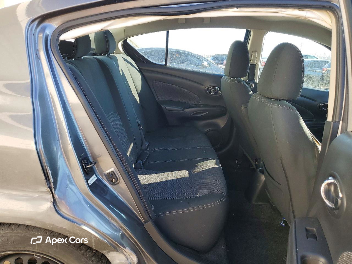 Nissan Versa 2019