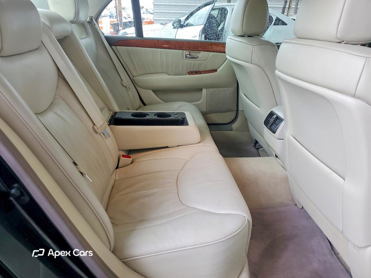 Lexus LS 2003