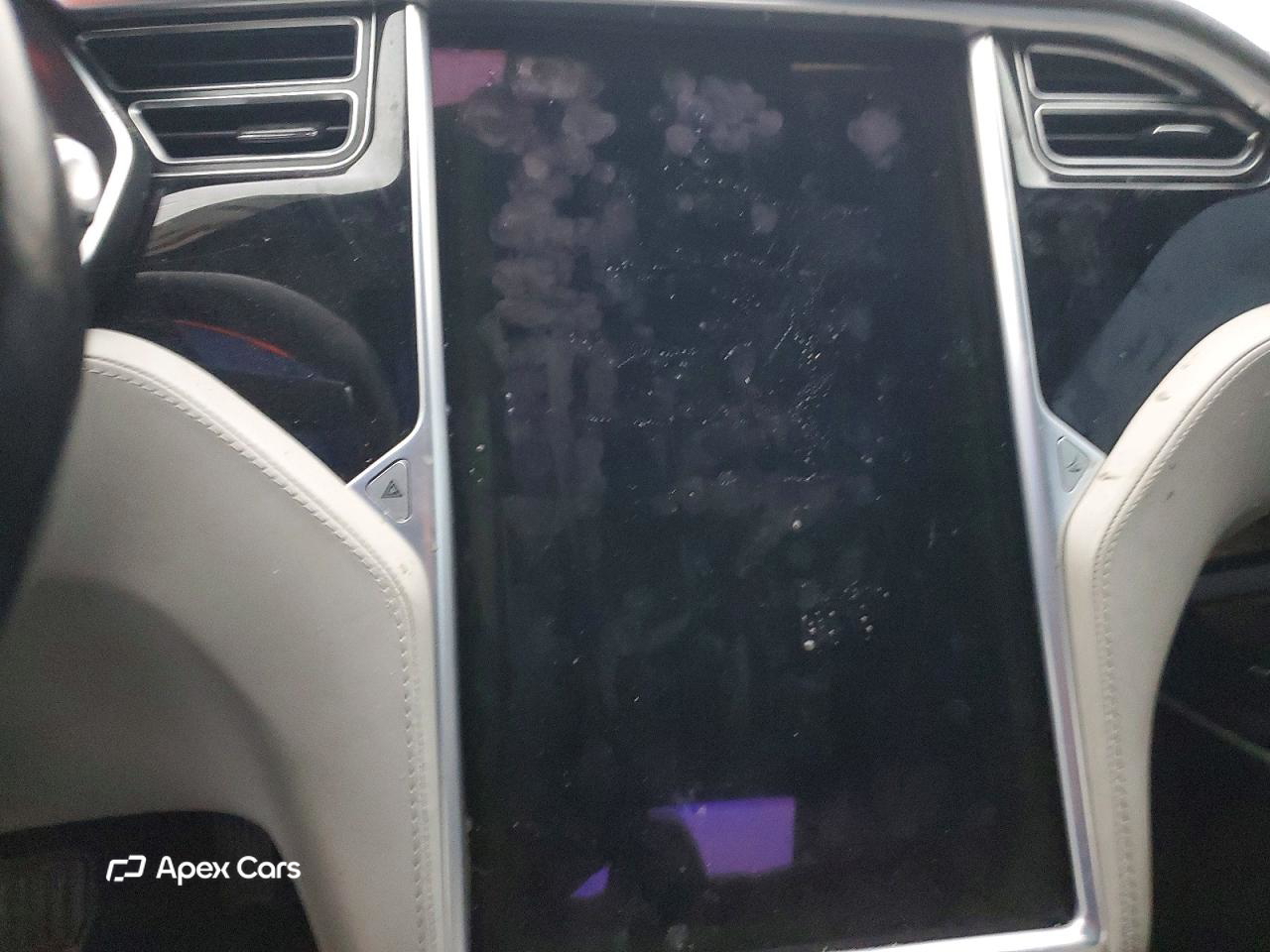 Tesla Model S 2016