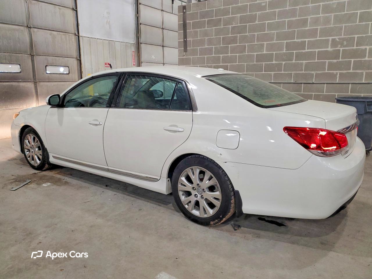 Toyota Avalon 2011