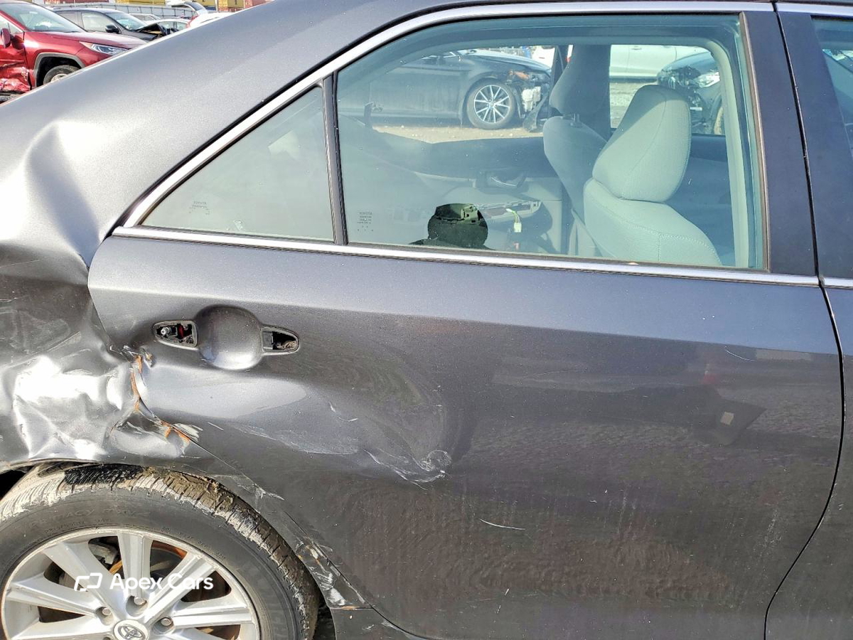 Toyota Camry 2012