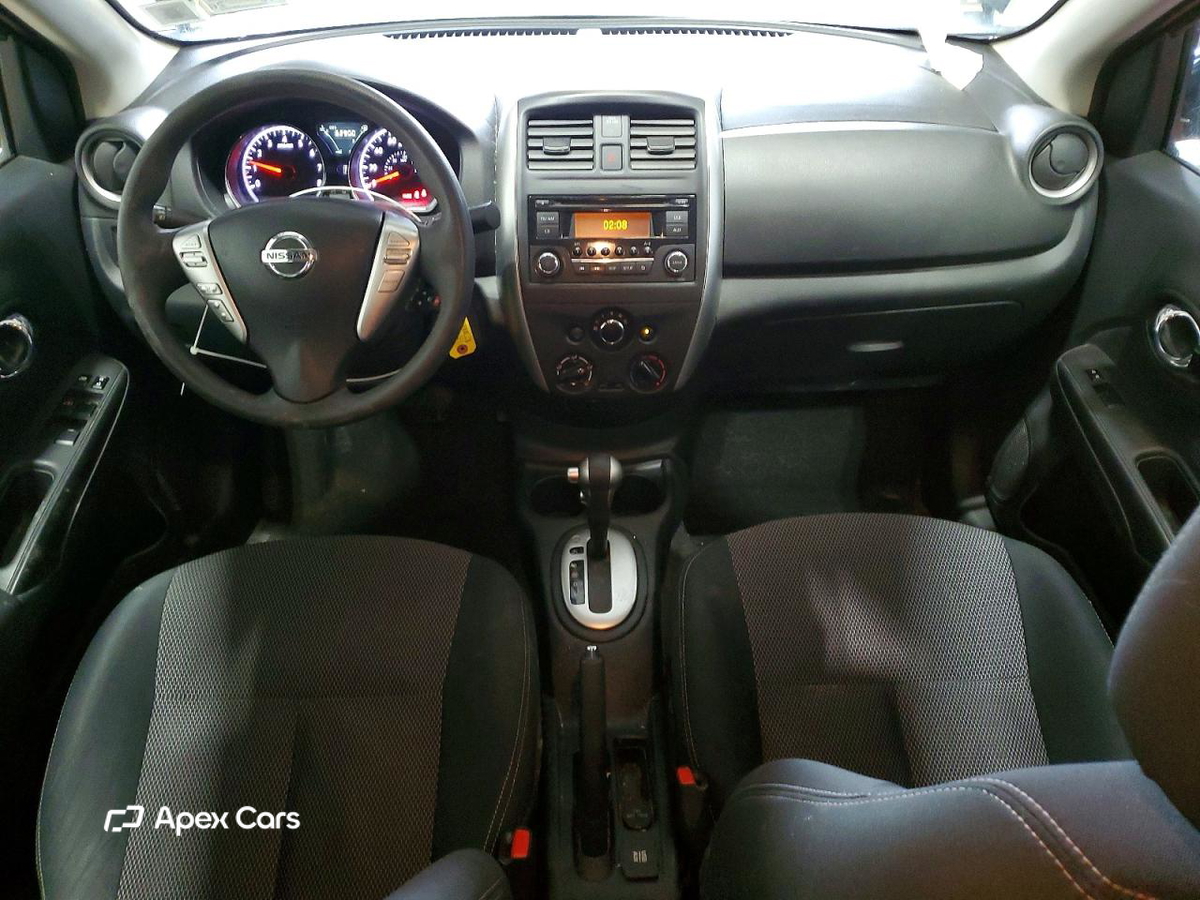Nissan Versa 2015