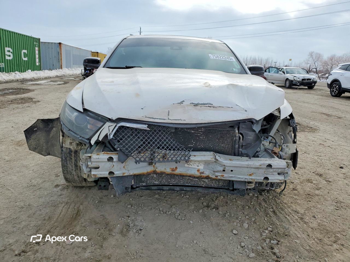 Ford Taurus 2015