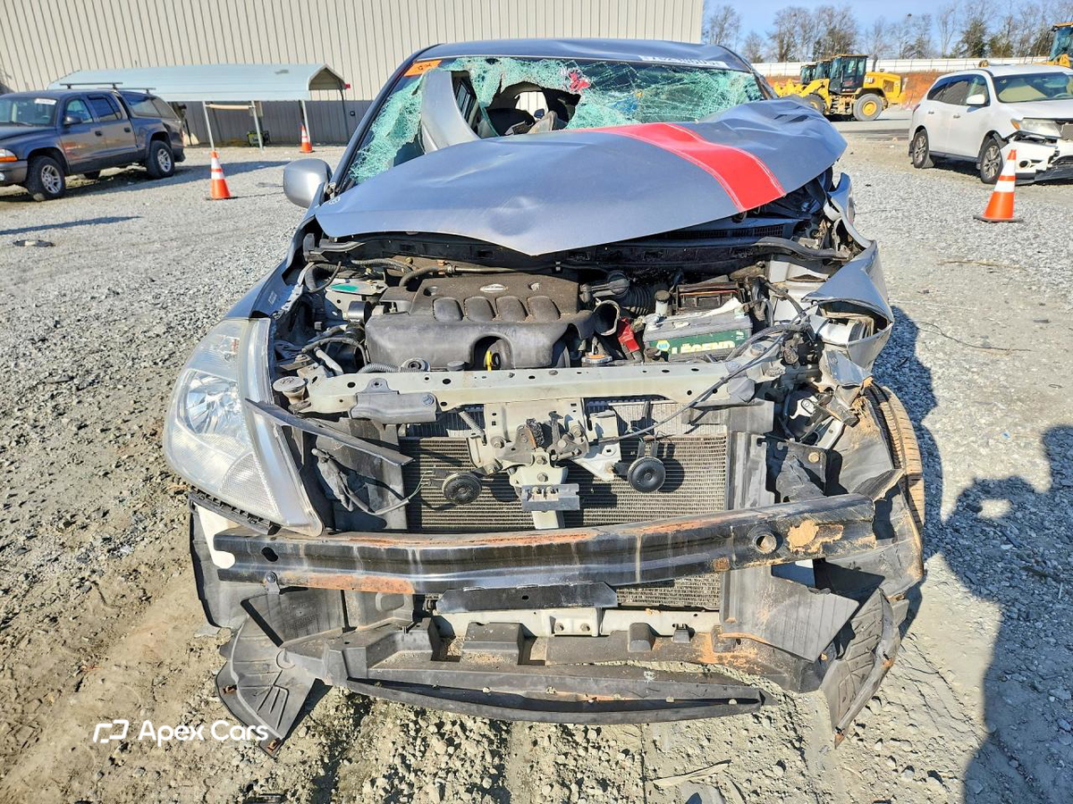 Versa 2007