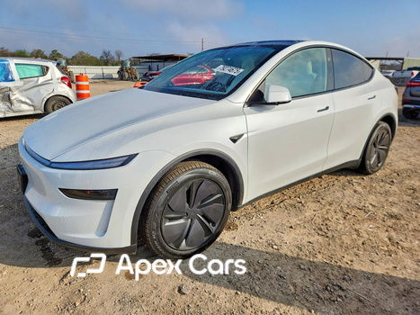 Tesla Model Y 2026 - Image 1 of 13