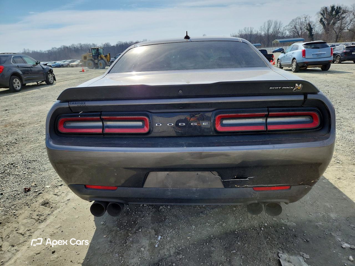Dodge Challenger 2021