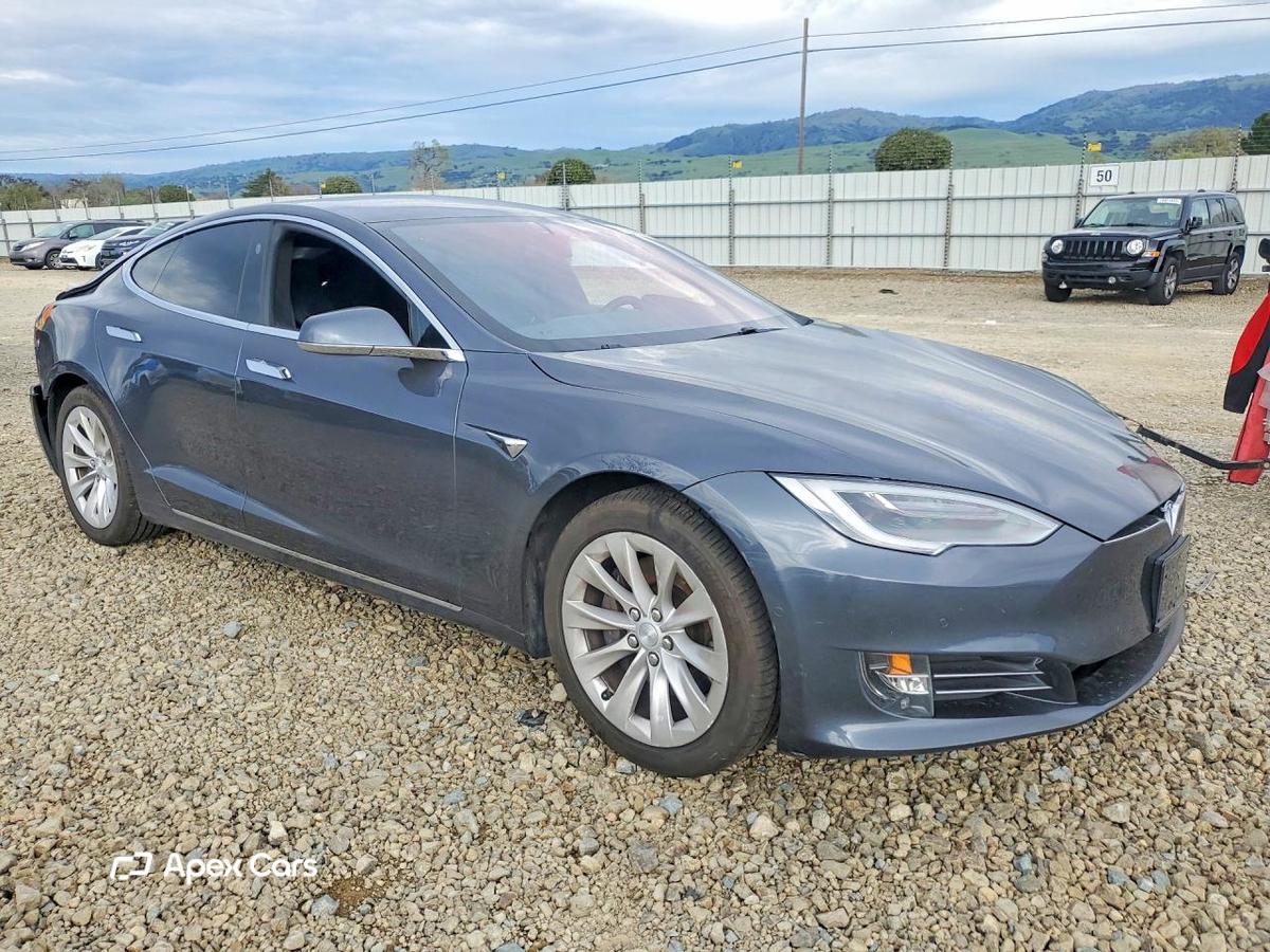 Tesla Model S 2017