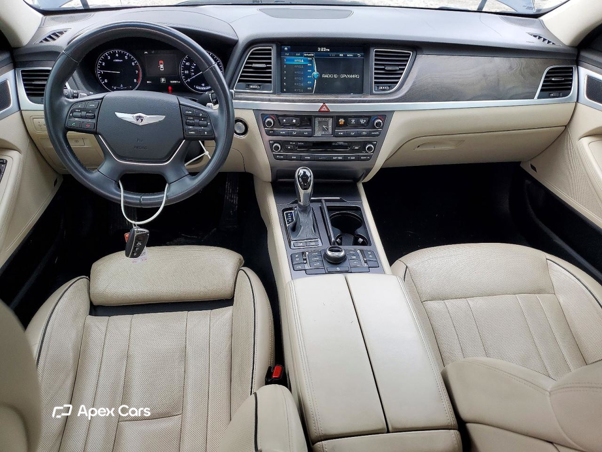 Hyundai Genesis 2015