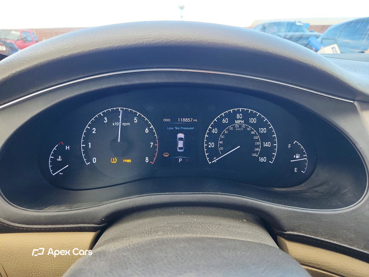 Hyundai Genesis 2013