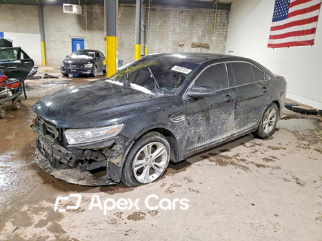 Ford Taurus 2015 - Image 1 of 14