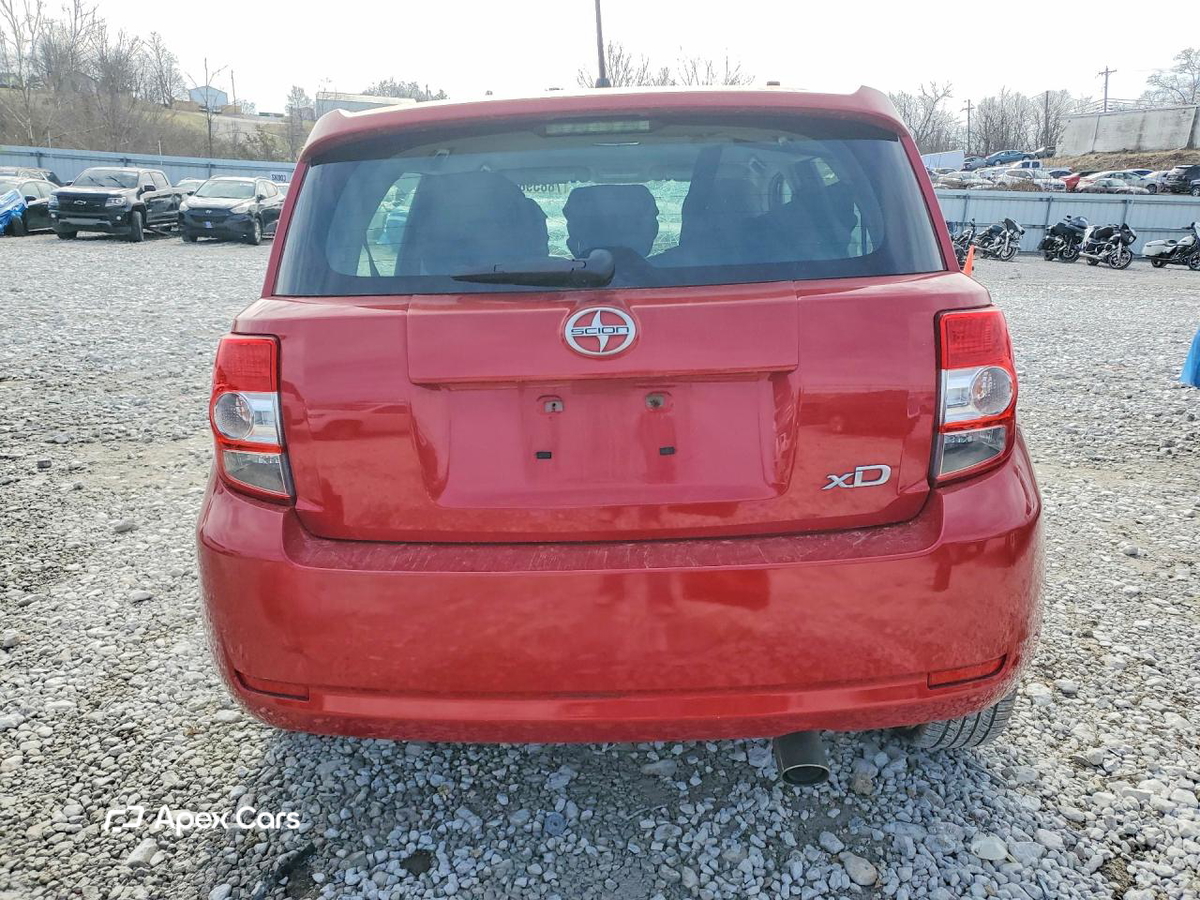 Scion xD 2011