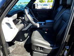 Land Rover Defender 2025