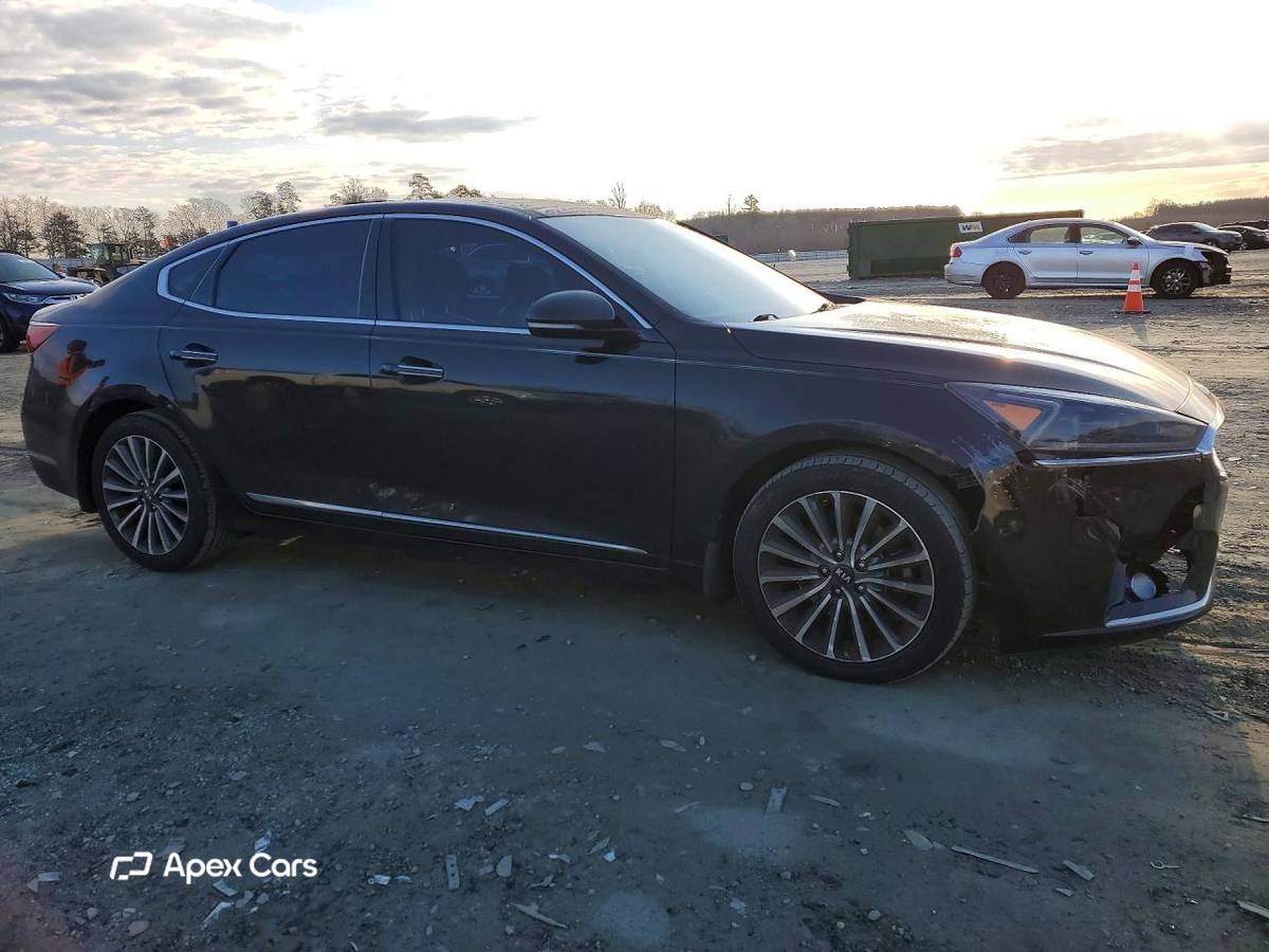 Kia Cadenza 2017