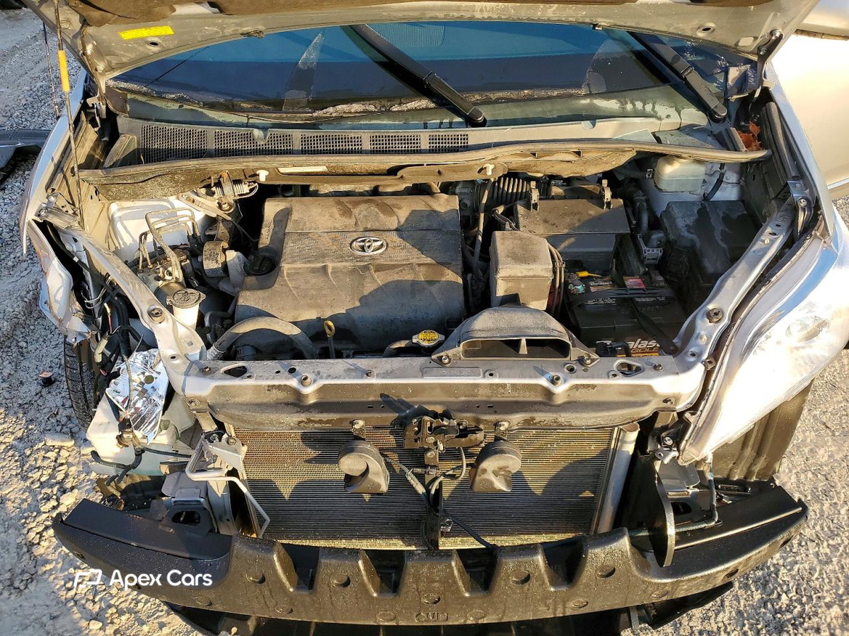 Toyota Sienna 2014