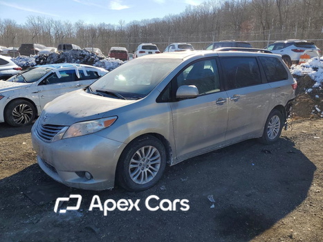 Toyota Sienna 2016 - Image 1 of 14