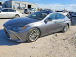 Lexus ES 2019