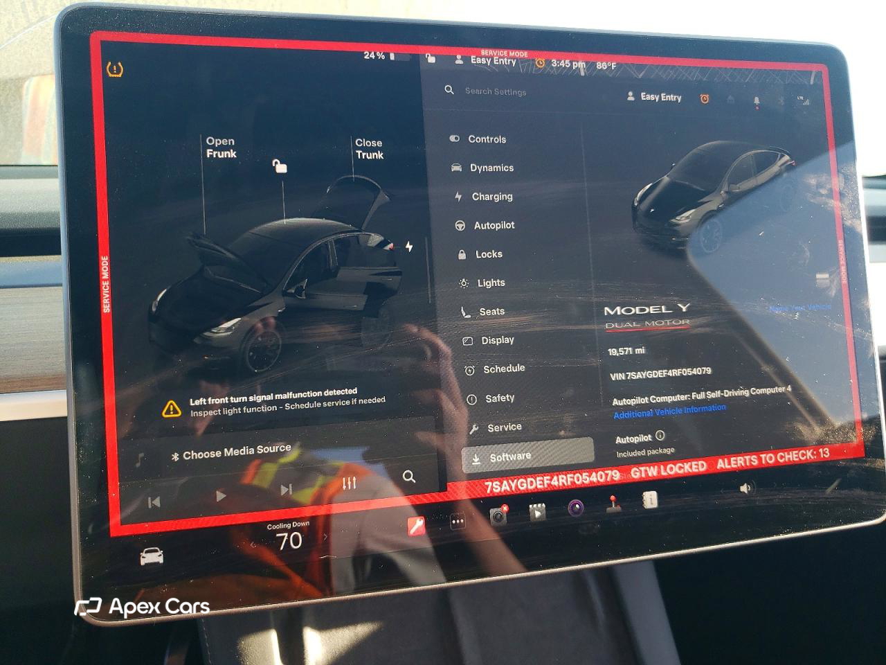 Tesla Model Y 2024