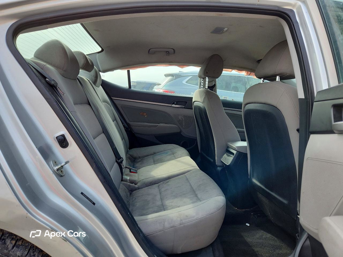 Hyundai Elantra 2018