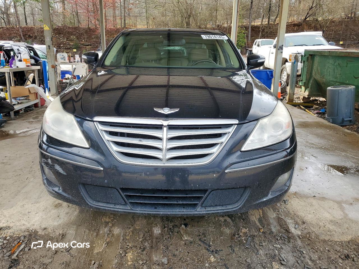 Hyundai Genesis 2011