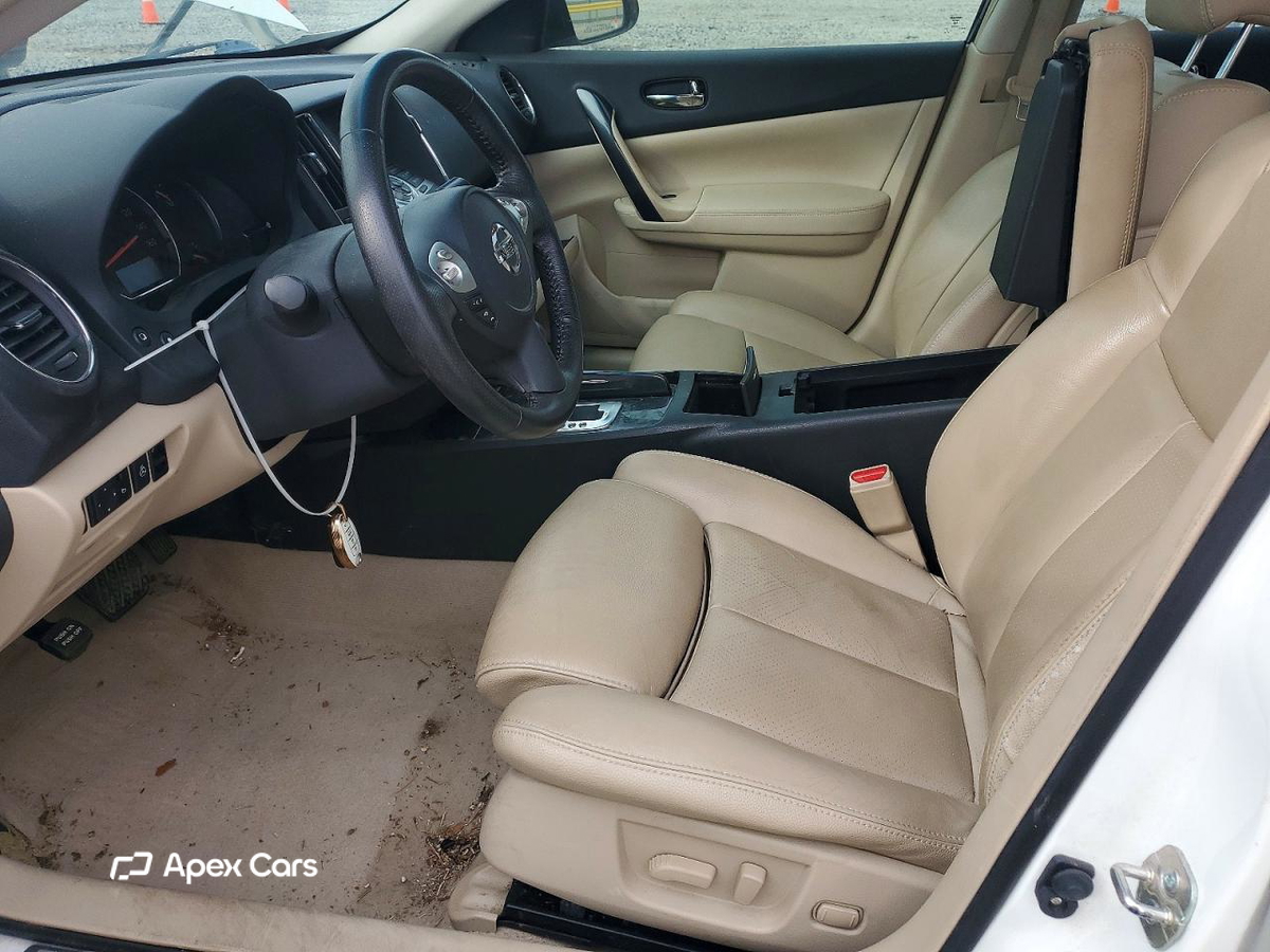 Nissan Maxima 2013