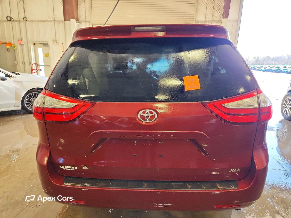 Toyota Sienna 2015