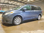 Toyota Sienna 2016