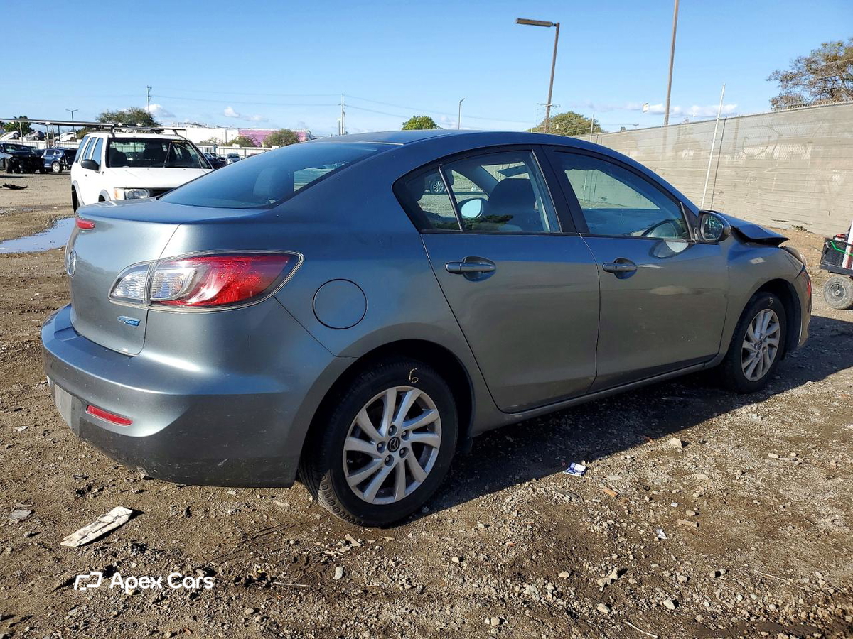 Mazda 3 2013