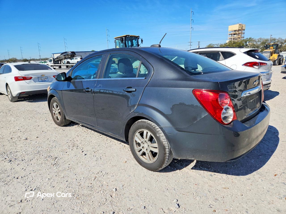 Chevrolet Sonic 2015