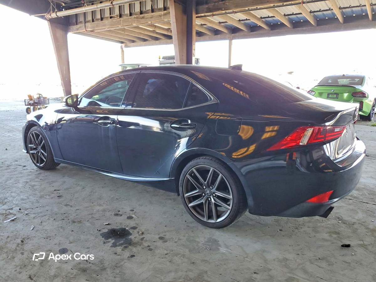 Lexus IS 2015