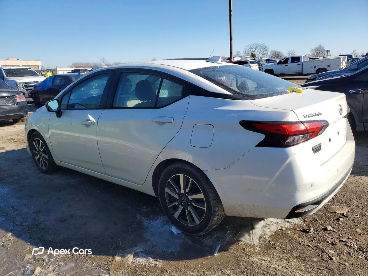 Nissan Versa 2021