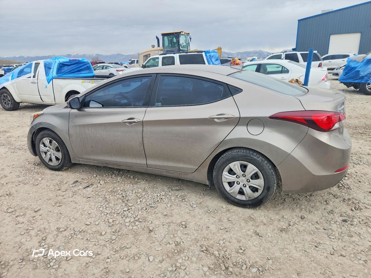 Hyundai Elantra 2016